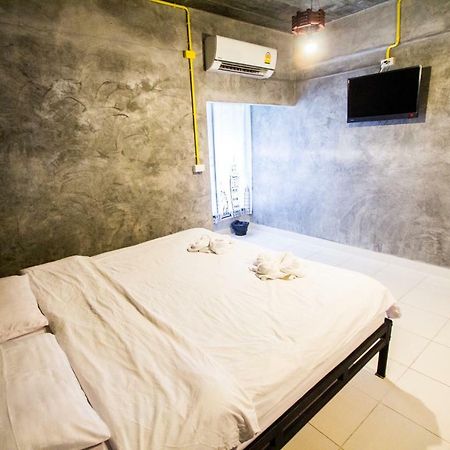 The Sky Loft Hotel Pathum Thani Dış mekan fotoğraf