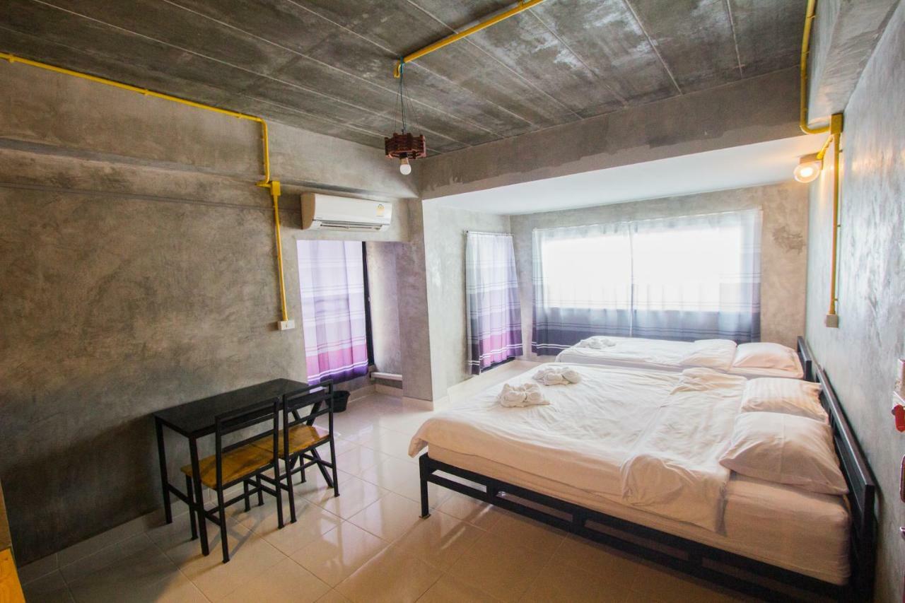 The Sky Loft Hotel Pathum Thani Dış mekan fotoğraf
